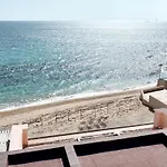 Pieds Dans L Eau La Nartelle Villa